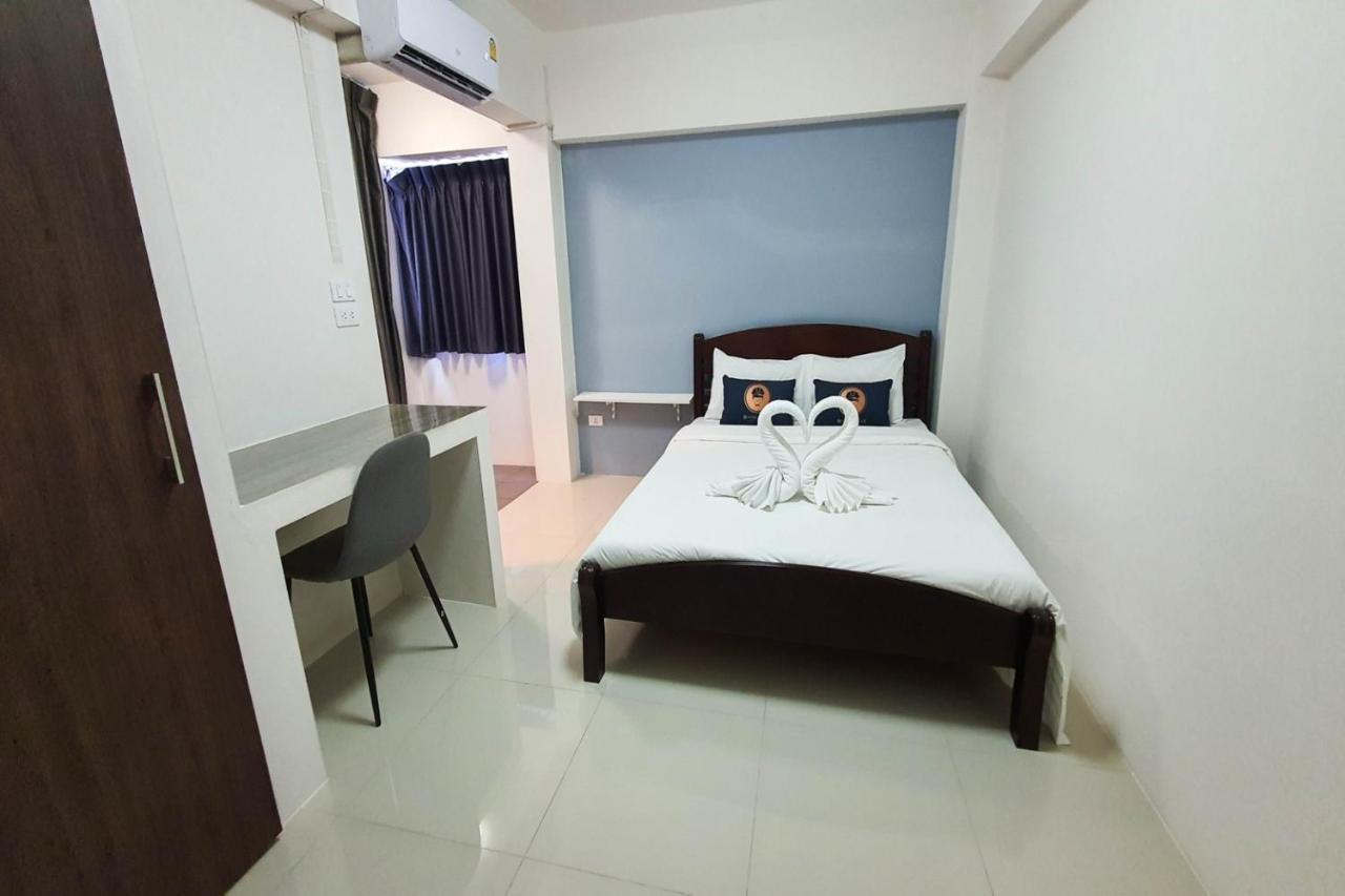 Roomquest Suvarnabhumi Ladkrabang 42 Apartemen *